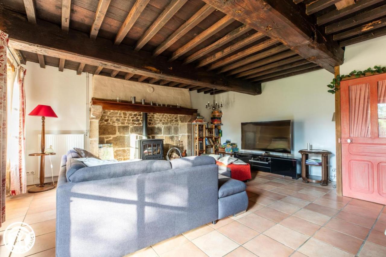 Aux 2 Puys - Gite "Le Lemptegy" Saint-Priest-des-Champs Luaran gambar
